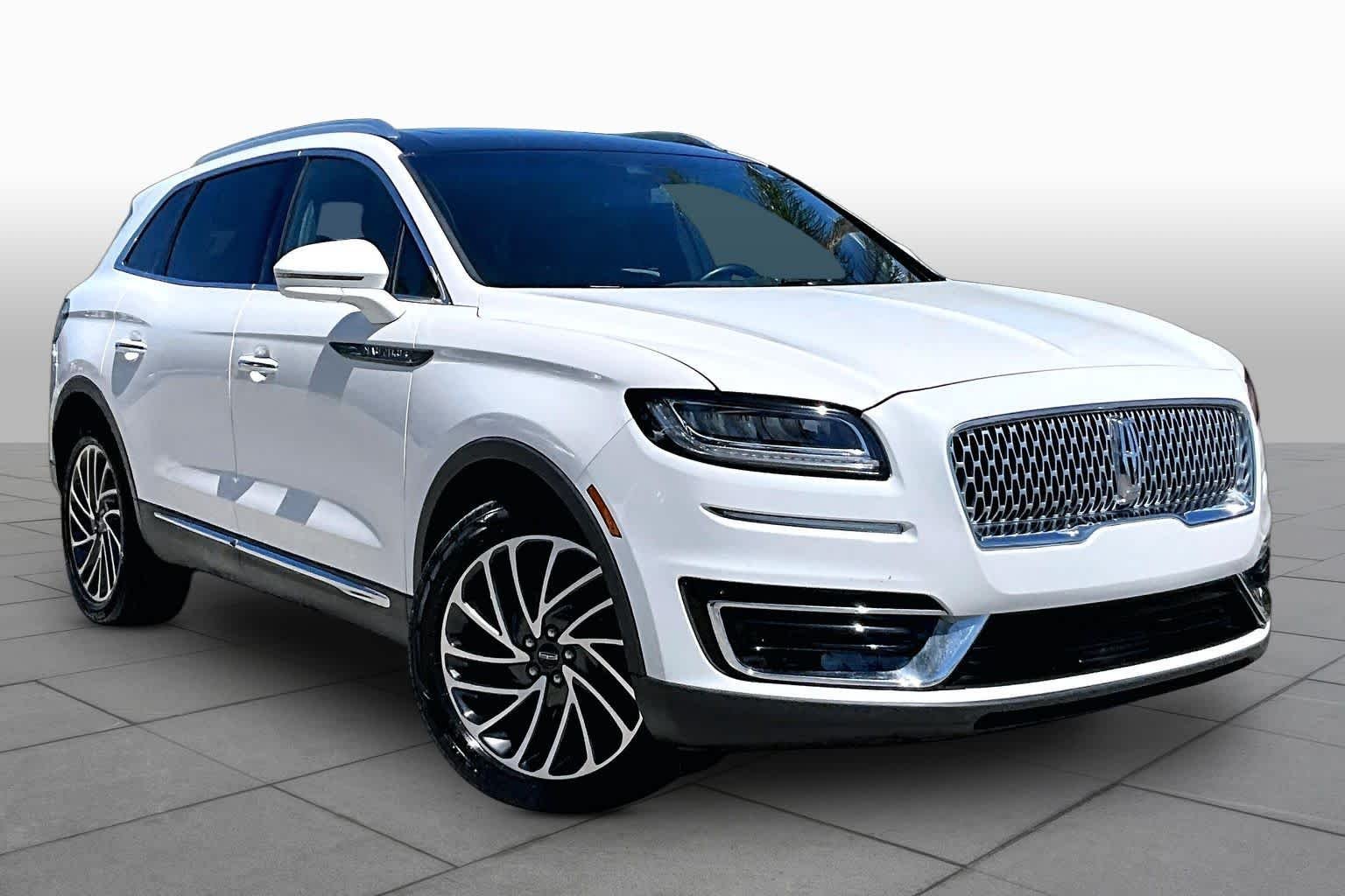 Used 2020 Pristine White Lincoln Reserve image 3