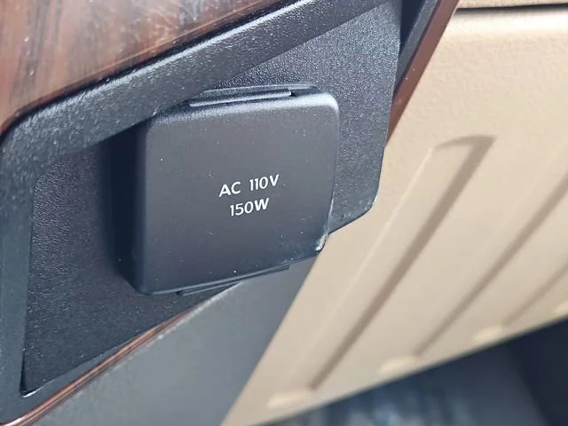 Used 2015 Blue Ford Lariat image 14