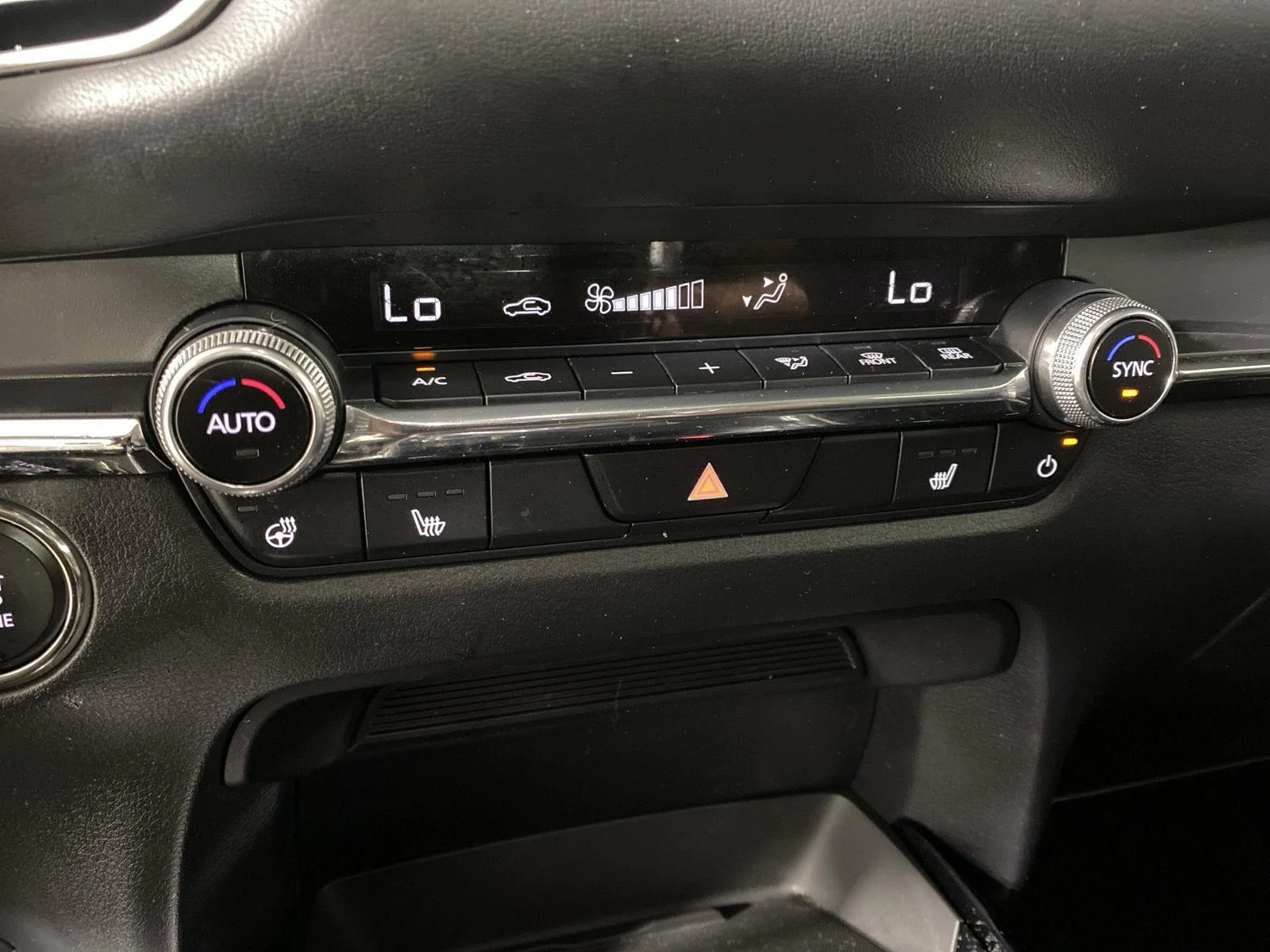 Used 2024 Jet Black Mica Mazda 2.5 Turbo Premium Plus Package image 30