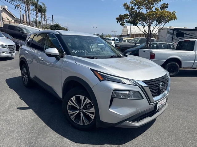 2021 Nissan Rogue SV