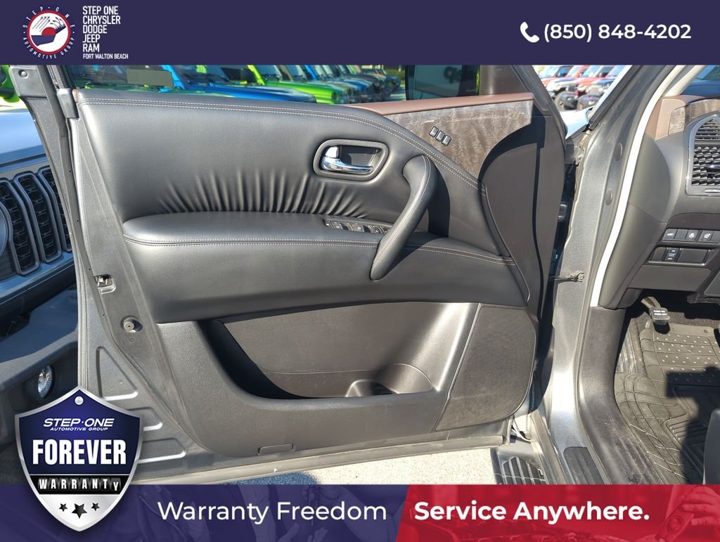 Used 2023 Gray Nissan Platinum image 17