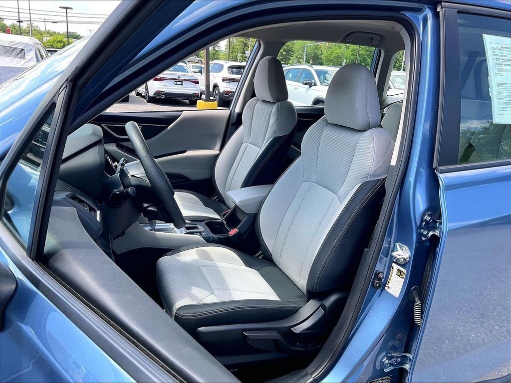 Used 2022 Horizon Blue Pearl Subaru Base image 9