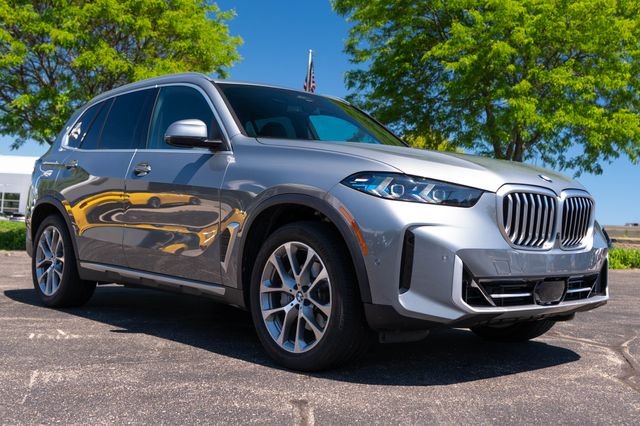 Certified Used 2024 Skyscraper Grey Metallic BMW xDrive40i image 7