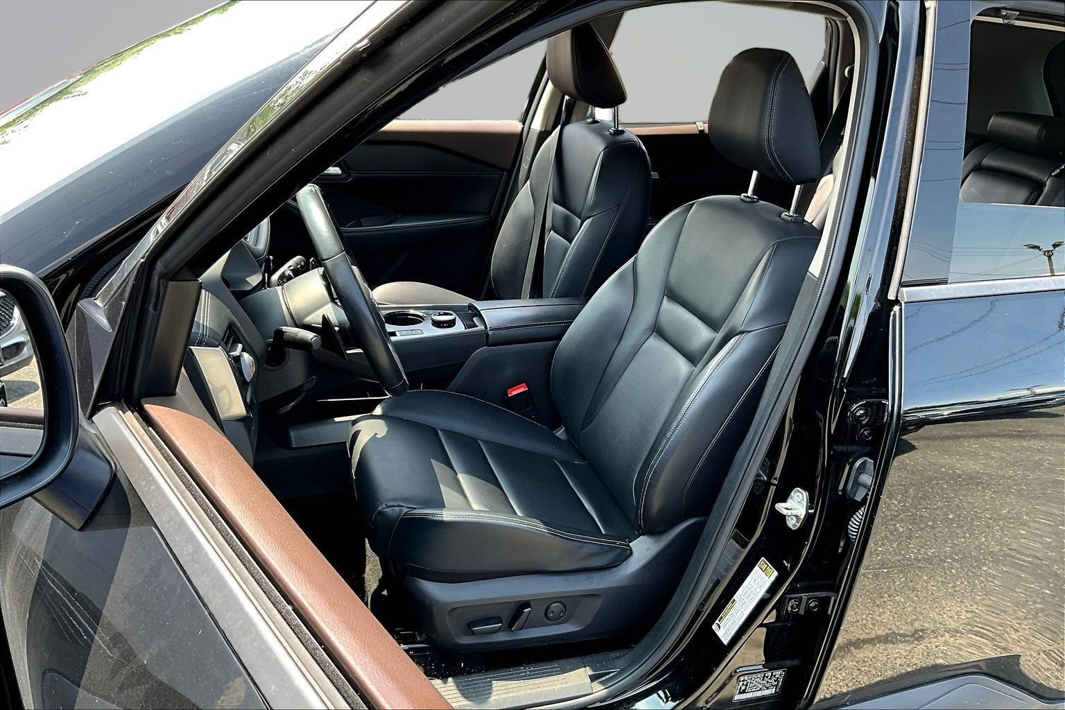 Used 2023 Black Nissan SV image 18
