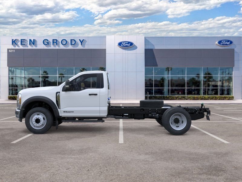 New 2026 Oxford White Ford XL image 3