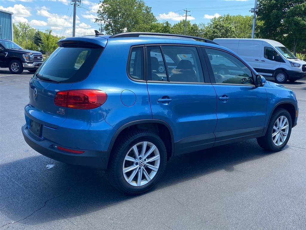 Used 2017 Pacific Blue Metallic Volkswagen 2.0T Limited S image 10