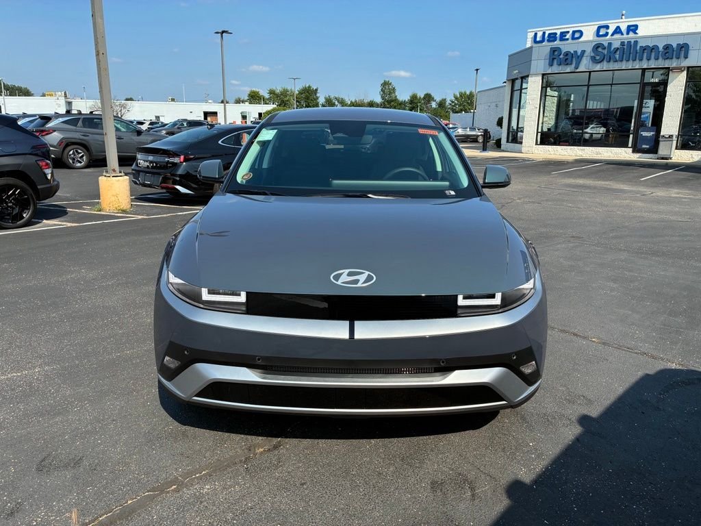 New 2026 Green Hyundai SE Standard Range image 2