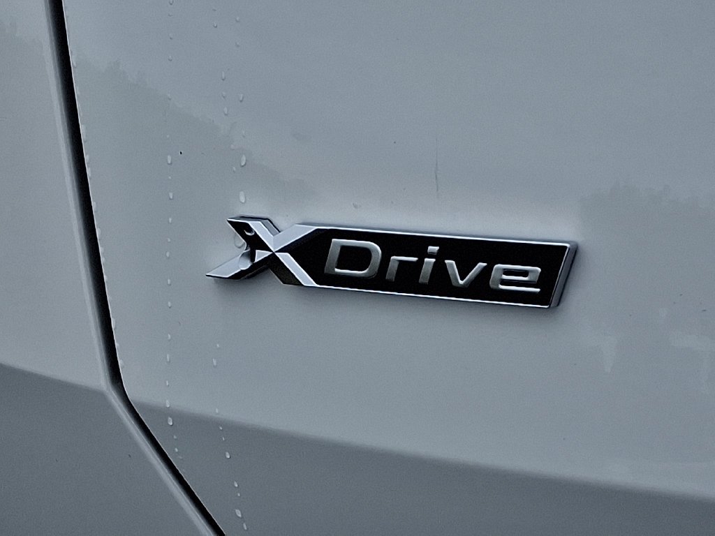 Used 2026 Alpine White BMW 30 xDrive image 12