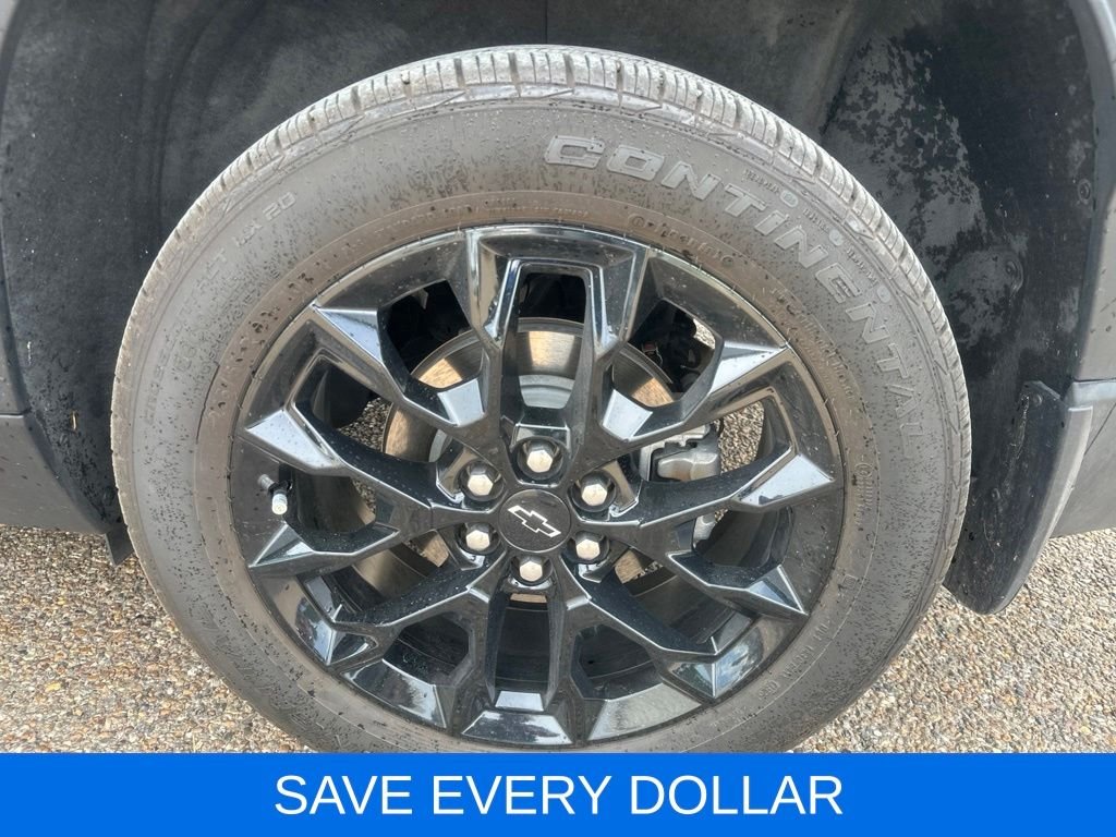 Used 2025 Black Chevrolet LT image 22