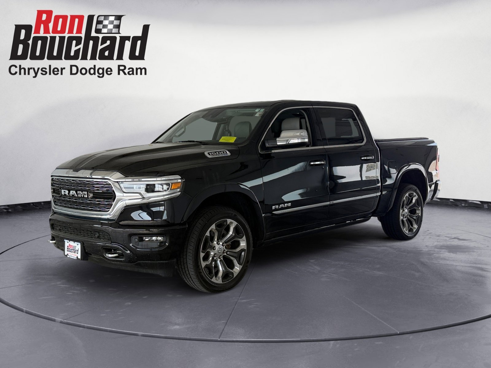 Certified Used 2022 Diamond Black Crystal Pearlcoat RAM Limited image 5