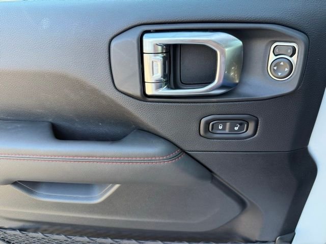New 2026 Bright White Clearcoat Jeep  image 17