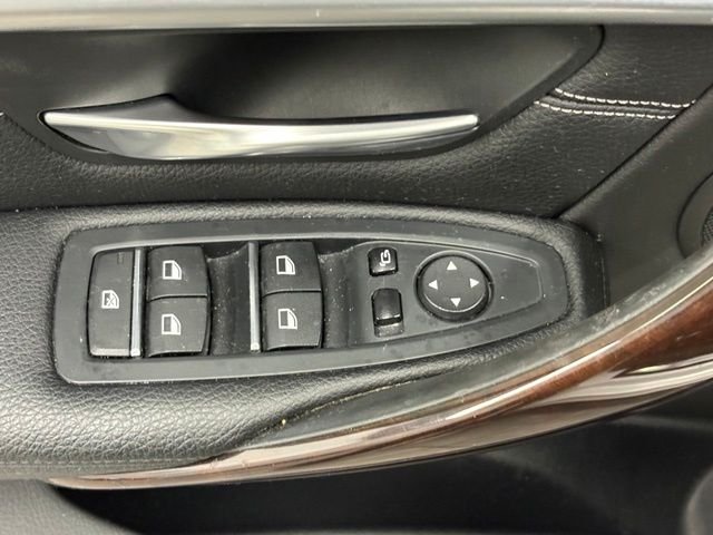 Used 2017 White BMW 330i xDrive image 14