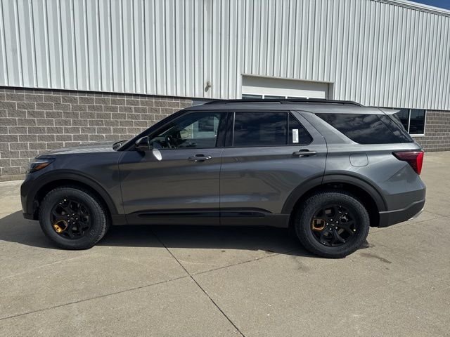 New 2026 Carbonized Gray Metallic Ford Tremor® image 8