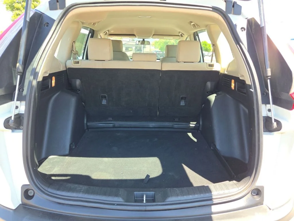 Used 2017  Honda LX image 22