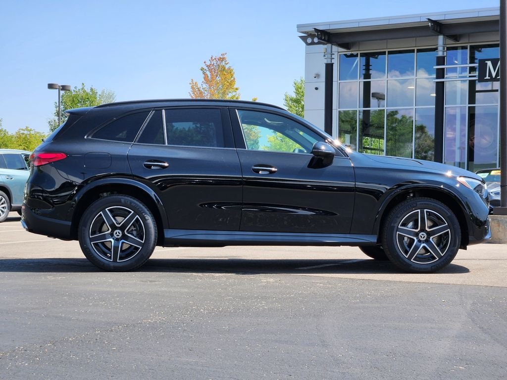 New 2027 Black Mercedes-Benz GLC 300 4MATIC® image 2