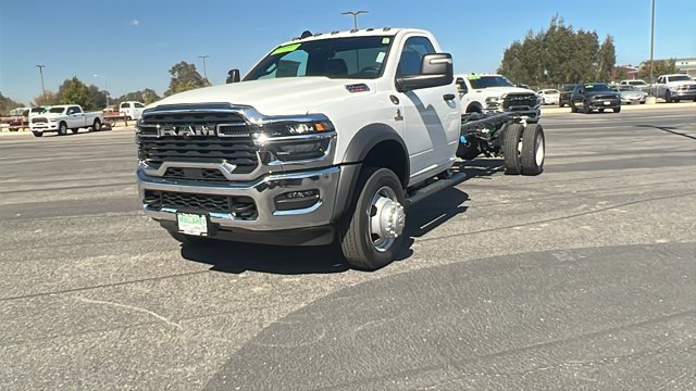 New 2026 Bright White Clear-Coat Exterior Paint RAM Tradesman image 7