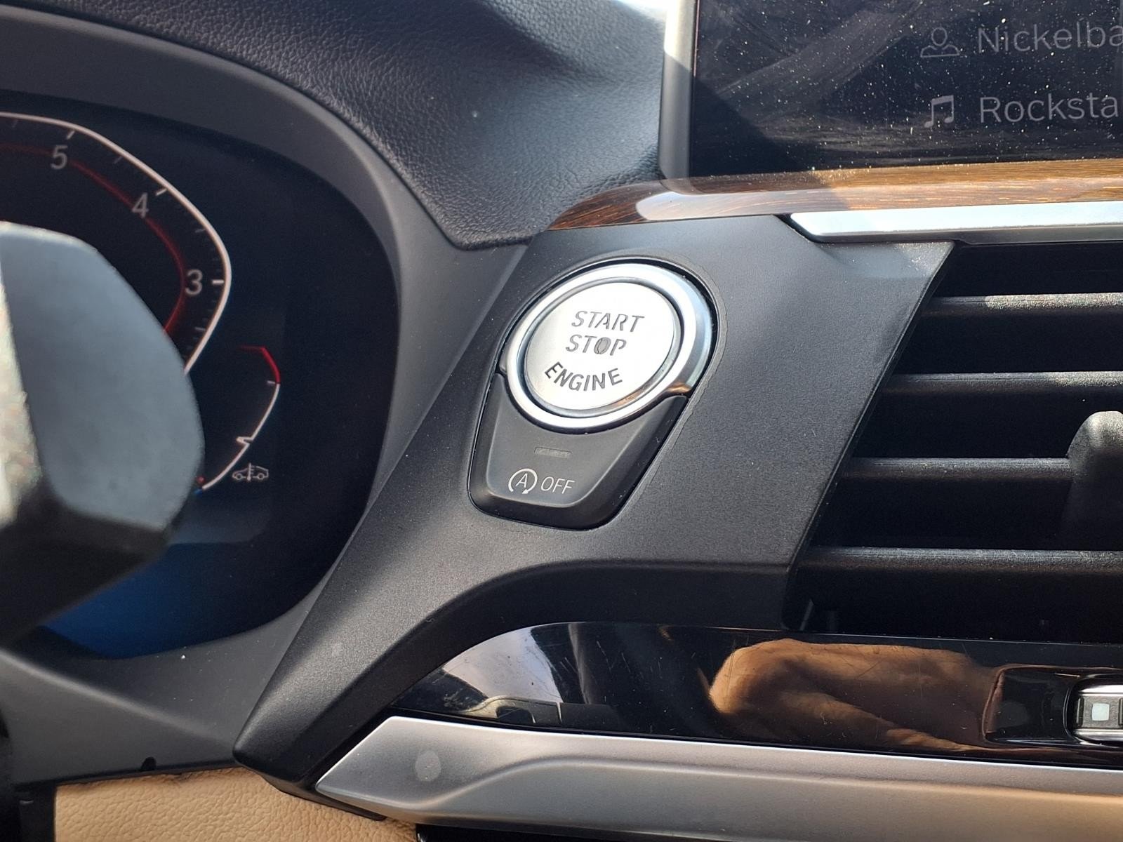 Used 2021 Jet Black BMW sDrive30i image 25