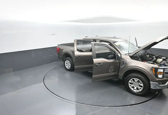 Certified Used 2023 Stone Gray Metallic Ford XLT image 31