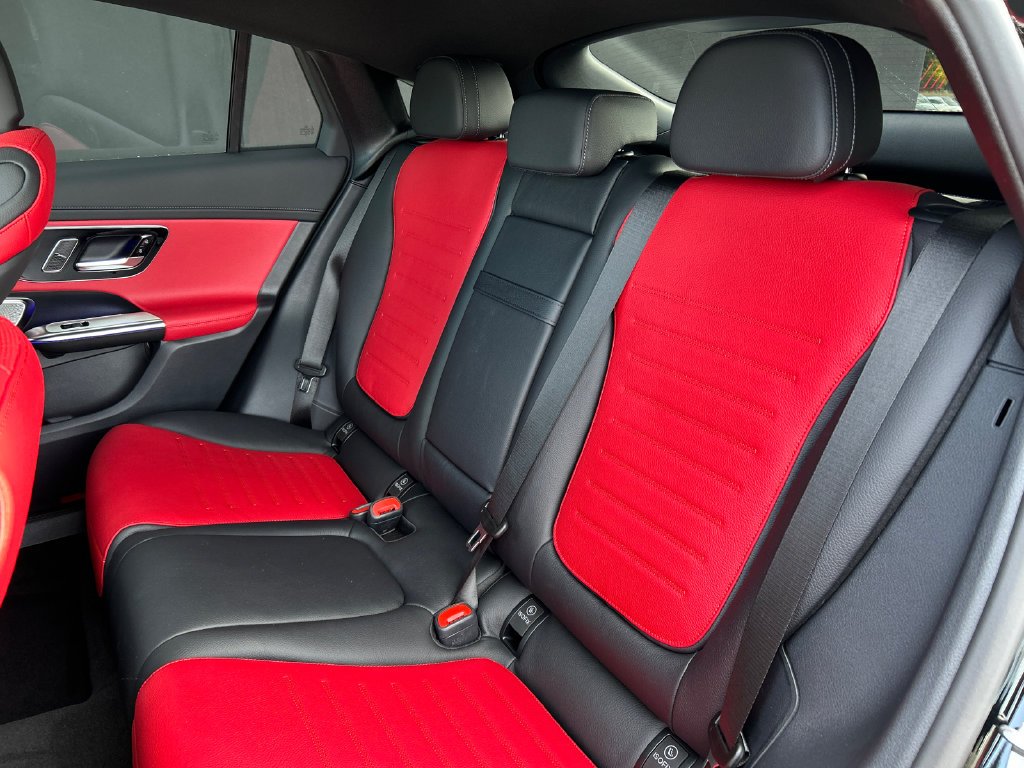 New 2027 Black Mercedes-Benz GLC 300 image 24
