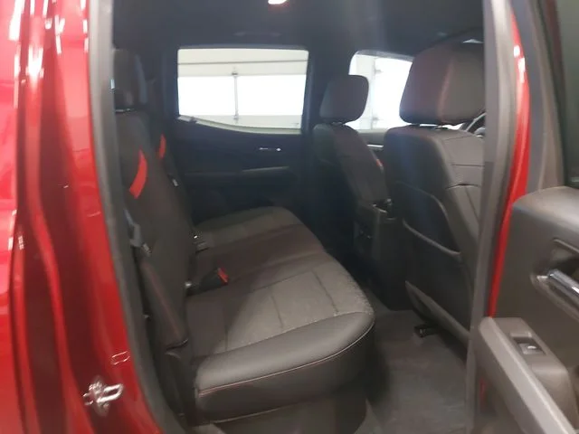 Used 2023 Red Chevrolet Z71 image 11