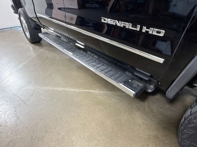Used 2016 Black GMC Denali image 46