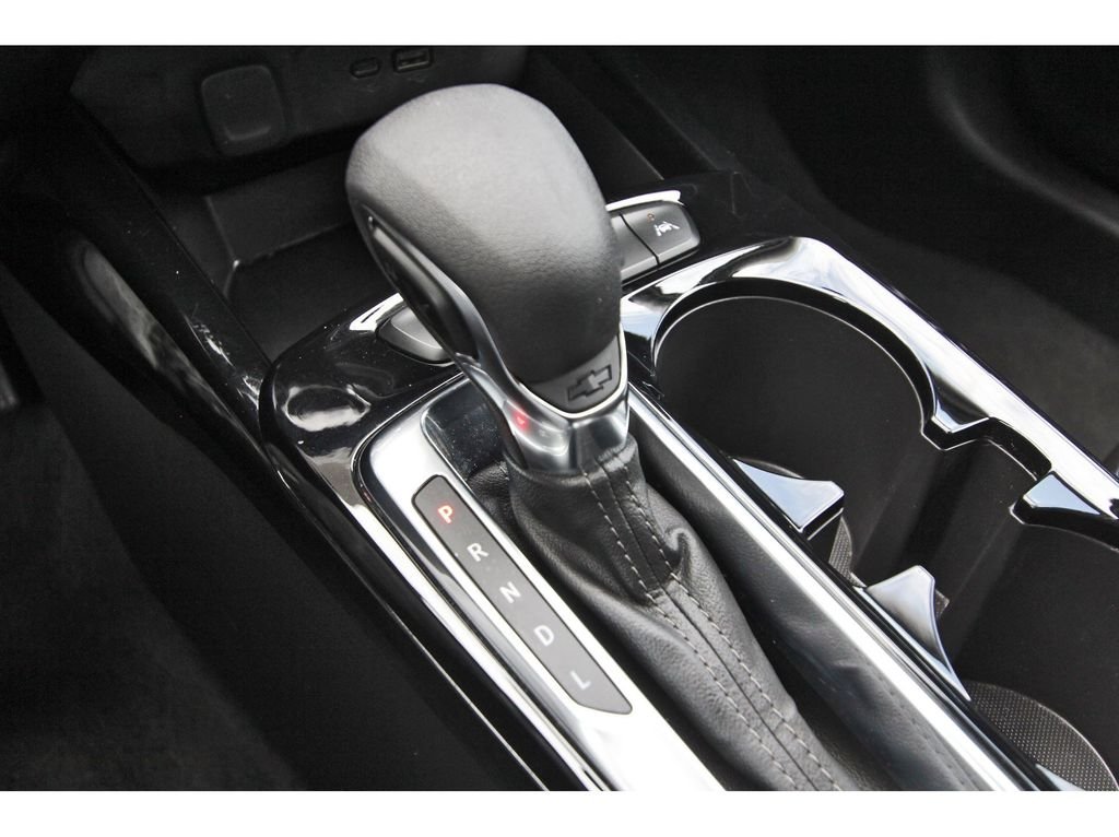 Used 2025 Gray Chevrolet LT image 28