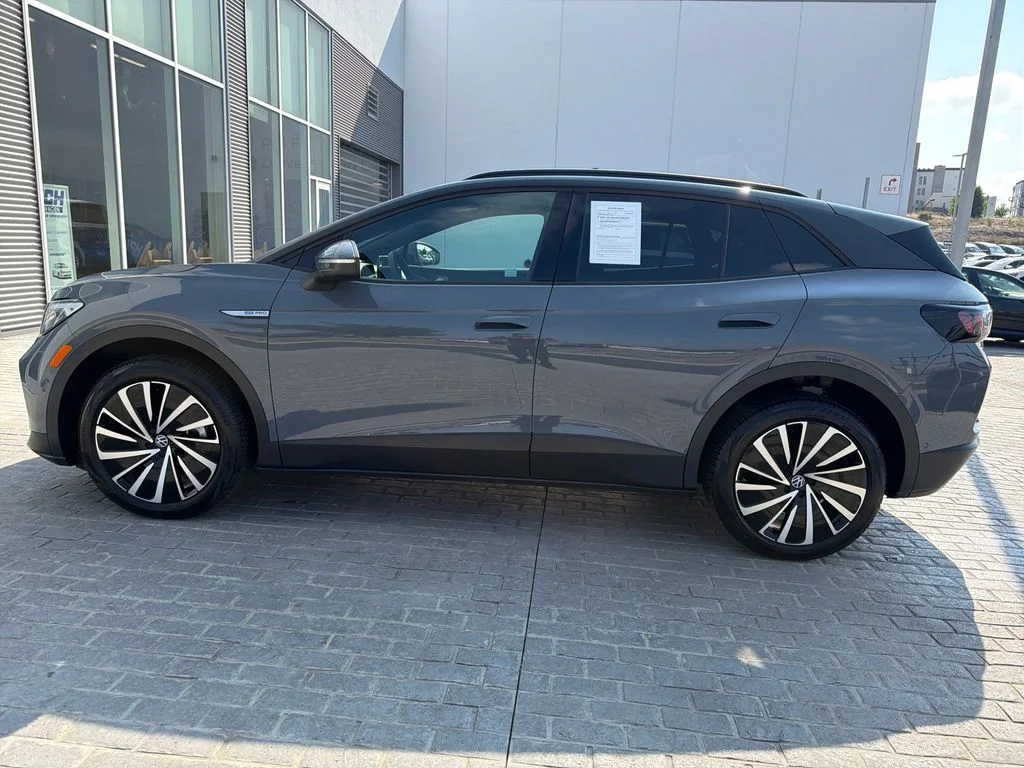 Certified Used 2025 Gray Volkswagen Pro image 3