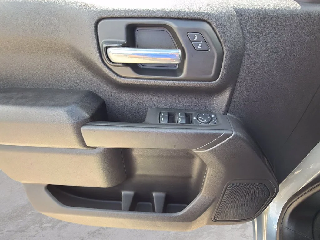 2025 Chevrolet Silverado 1500 Custom - Photo 25