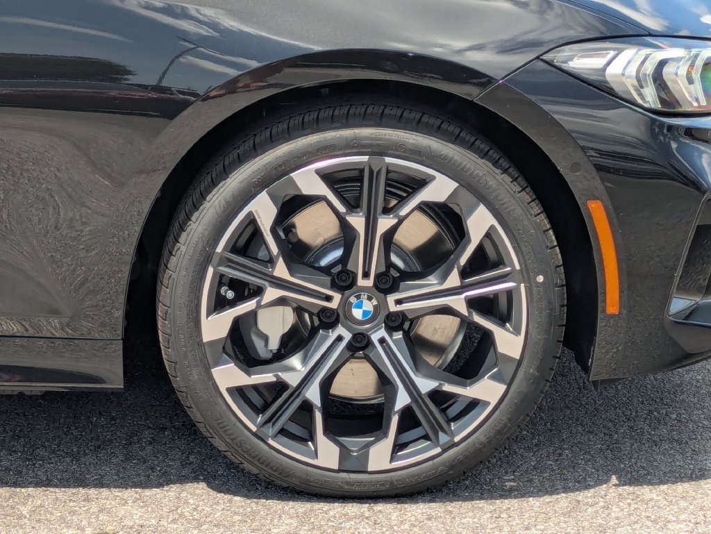New 2026 Black Sapphire Metallic BMW 330i image 9