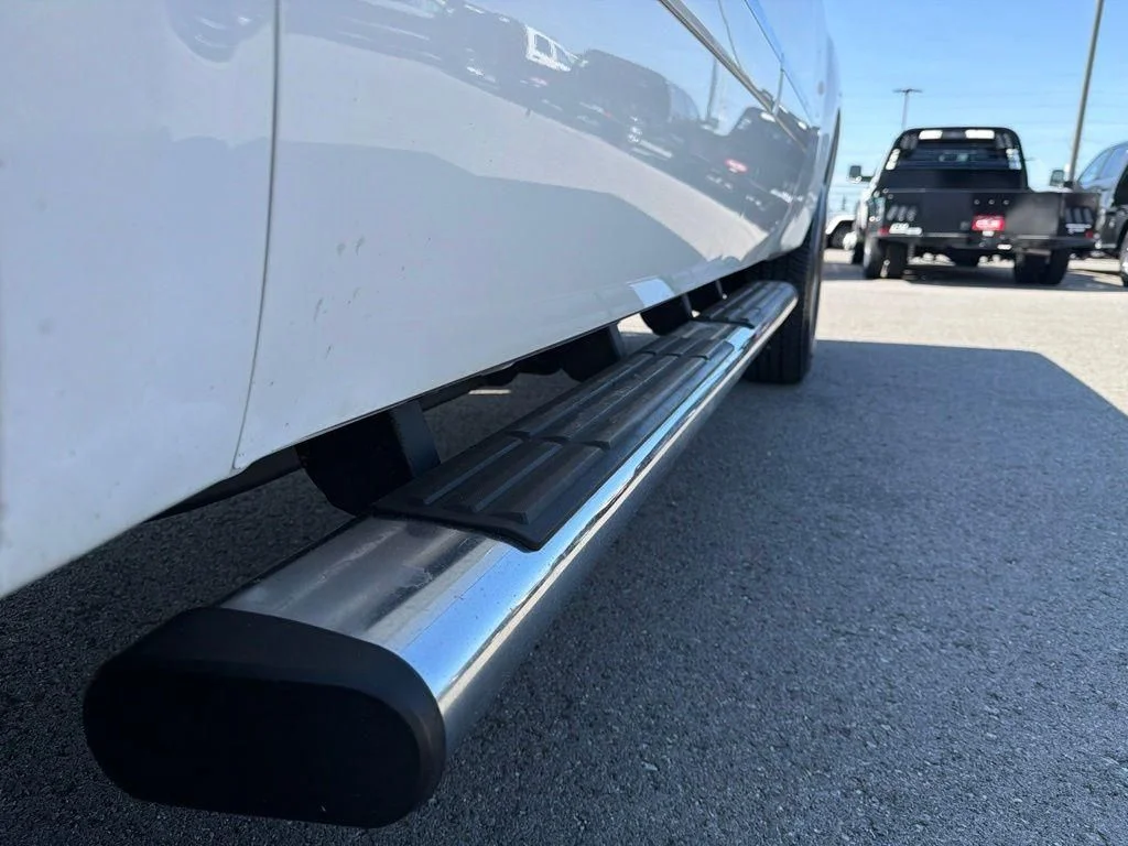 Used 2011 White GMC Denali image 16