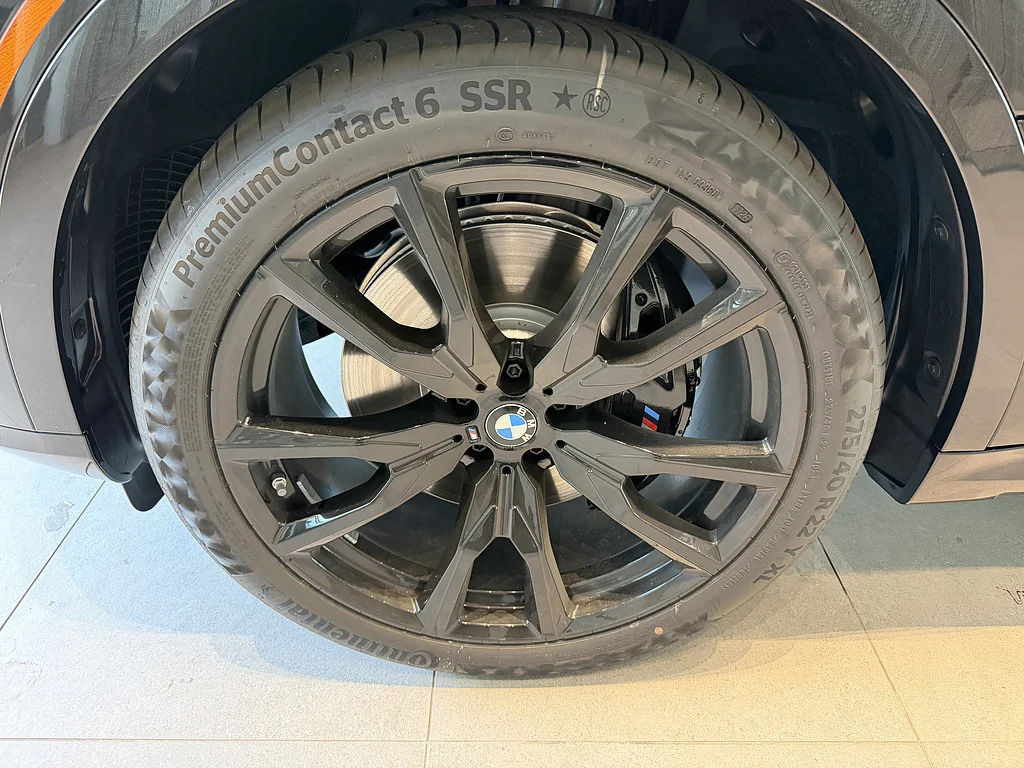 New 2027 Black Sapphire Metallic BMW xDrive40i image 8