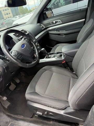 Used 2017 Shadow Black Ford XLT image 38