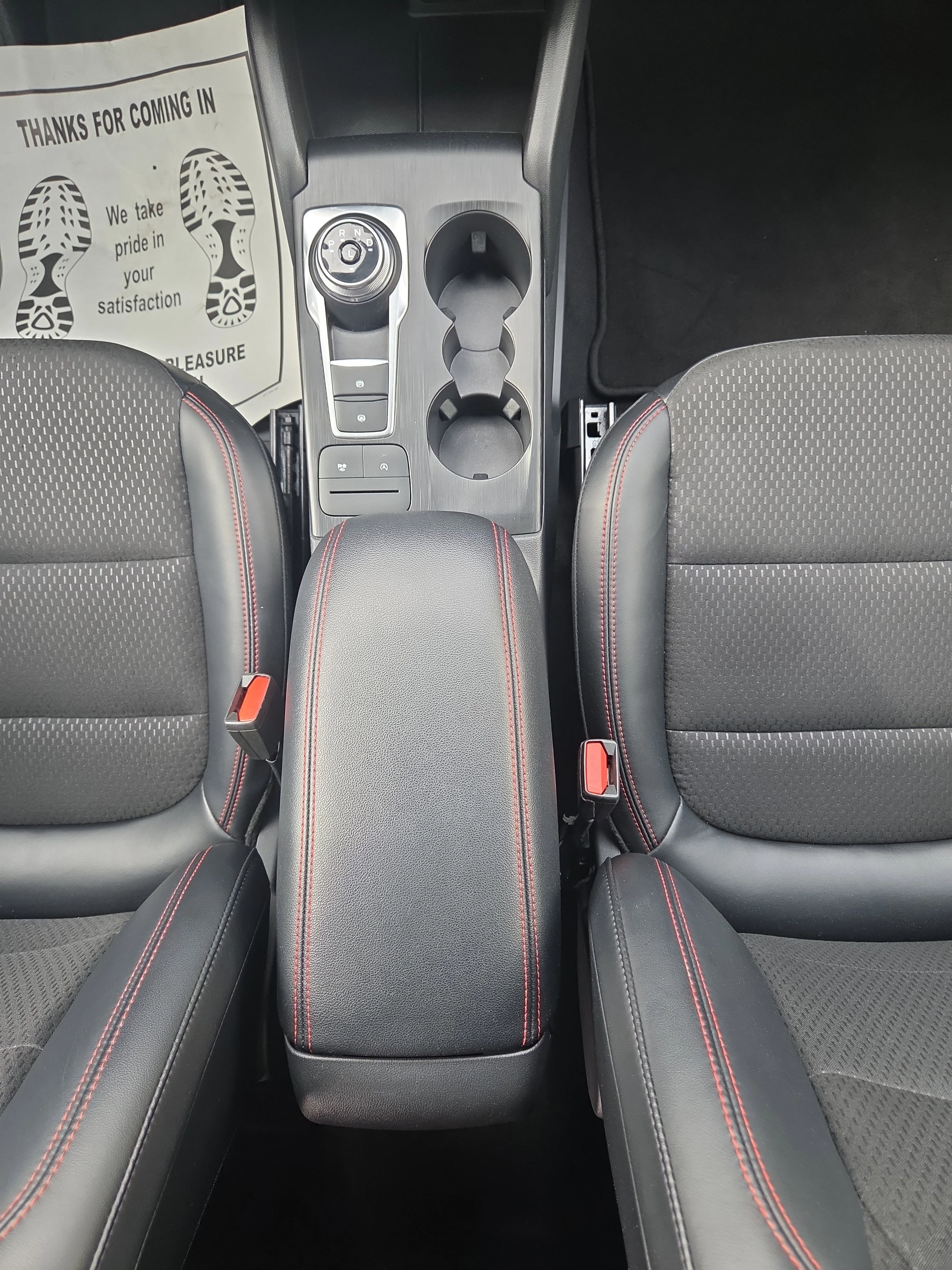 2025 Ford Escape ST-Line - Photo 14