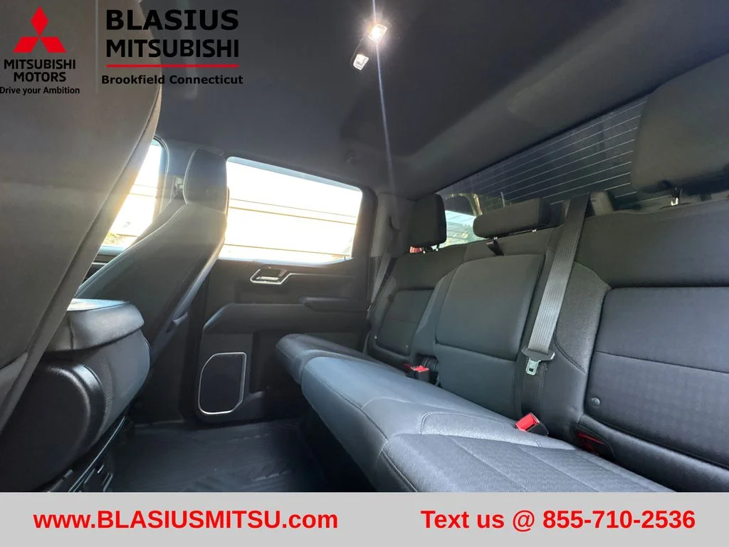 Used 2022 Red Chevrolet LT Trail Boss image 38