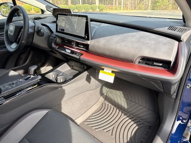 2026 Toyota Prius Plug-in Hybrid XSE Premium - Photo 32