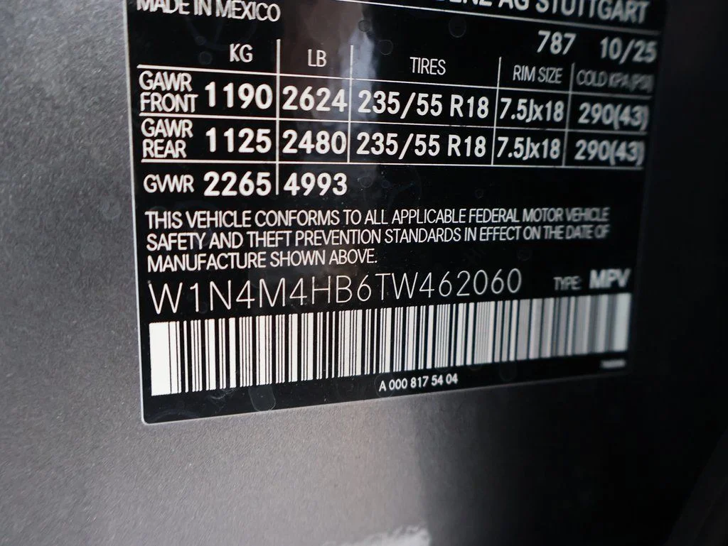 New 2026 Gray Mercedes-Benz GLB 250 image 40