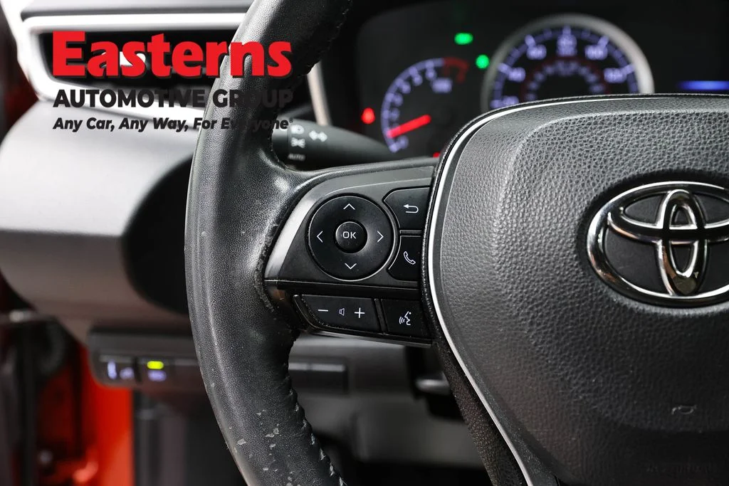 Used 2019 Red Toyota SE image 14