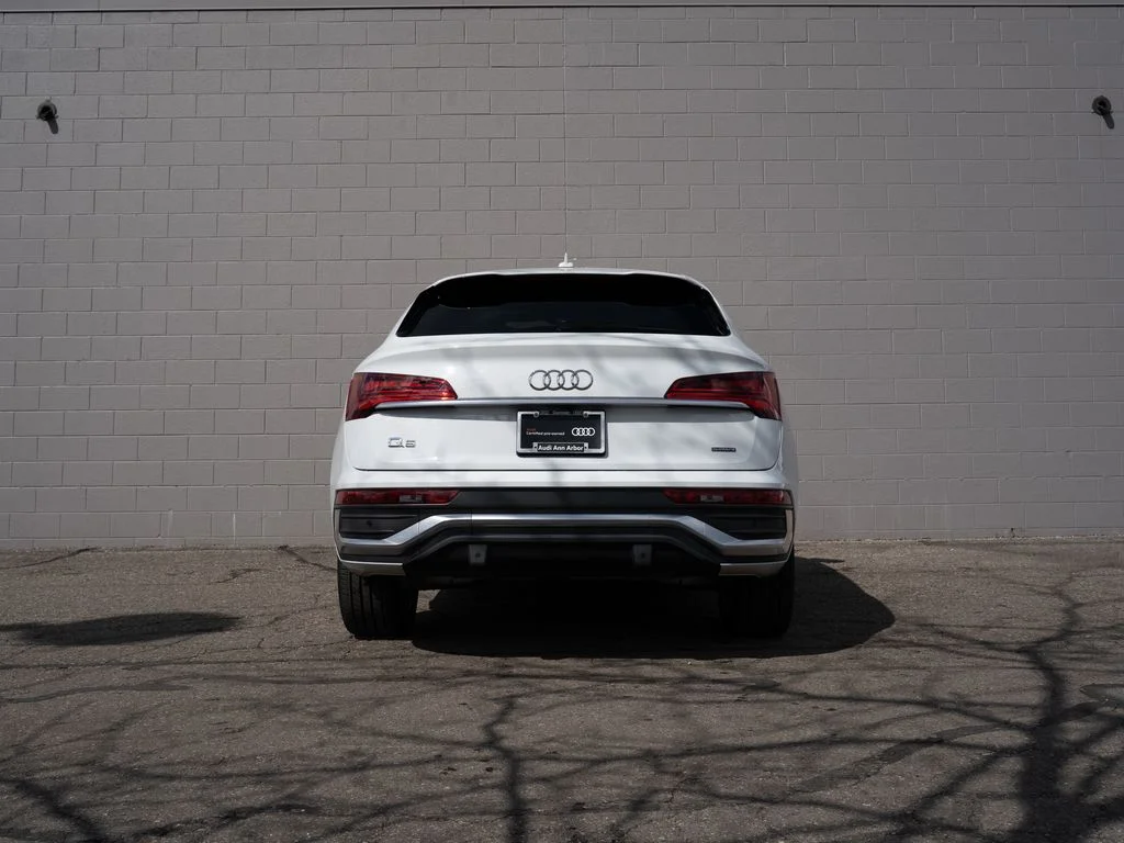 Used 2023  Audi  image 6