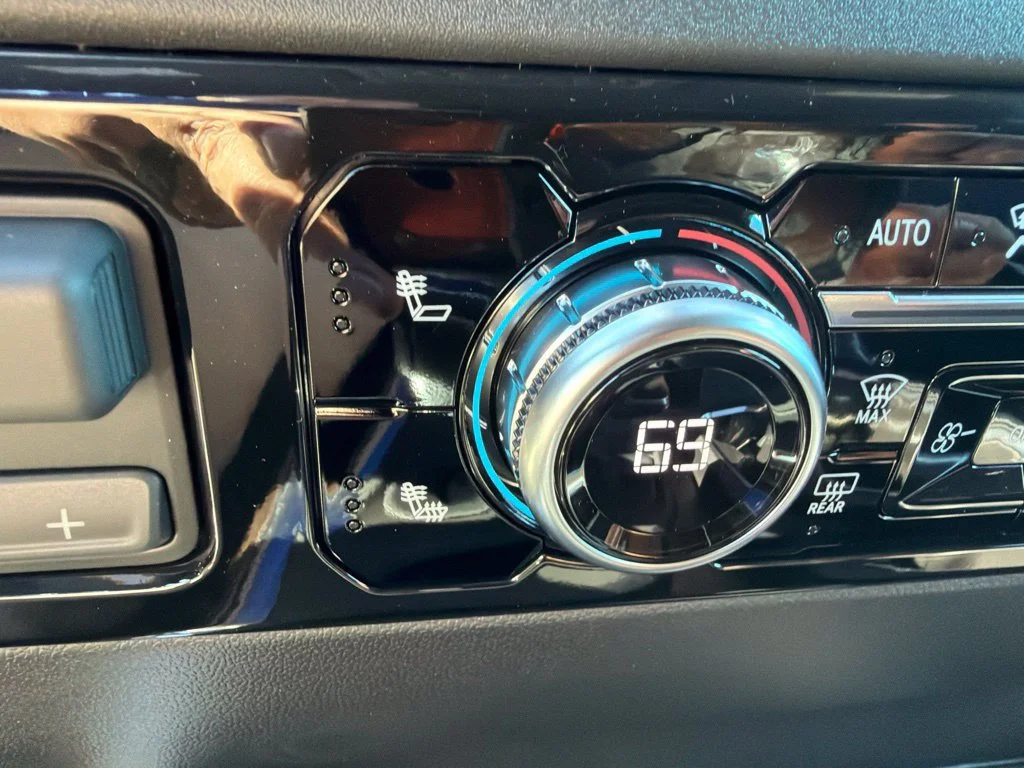 New 2026 Summit White GMC Elevation image 19