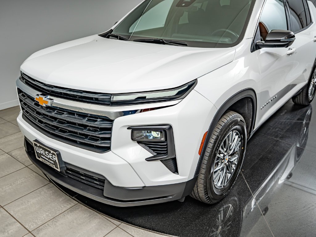 Used 2024 Summit White Chevrolet LS image 14