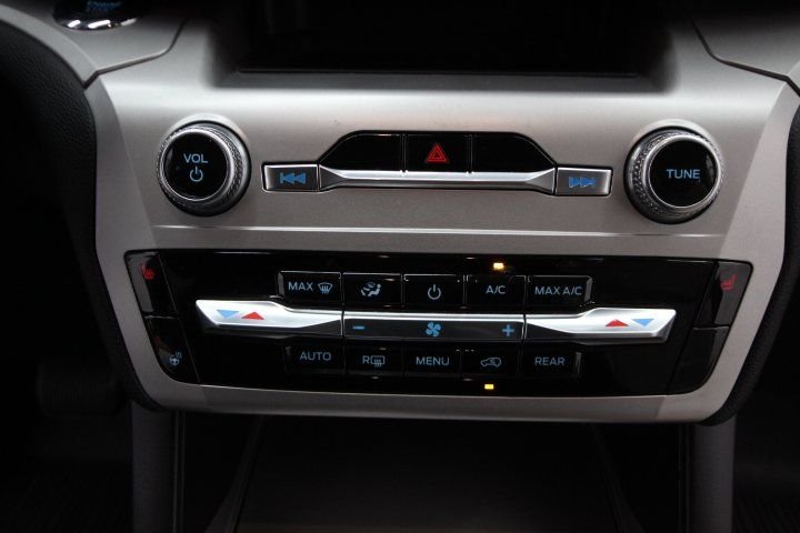 Used 2022 Black Ford XLT image 24
