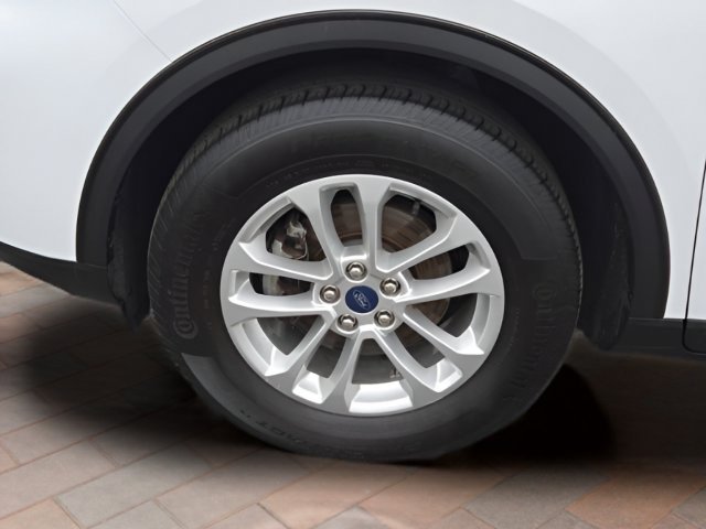 Used 2021 White Ford SE image 24