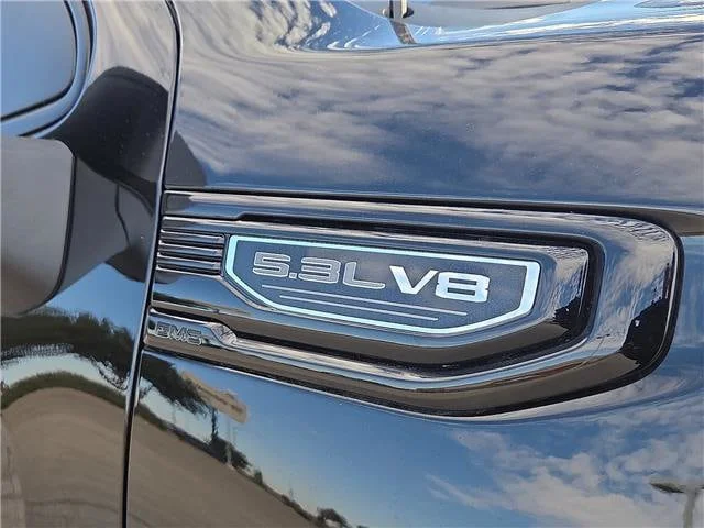 New 2026 Onyx Black GMC Elevation image 8