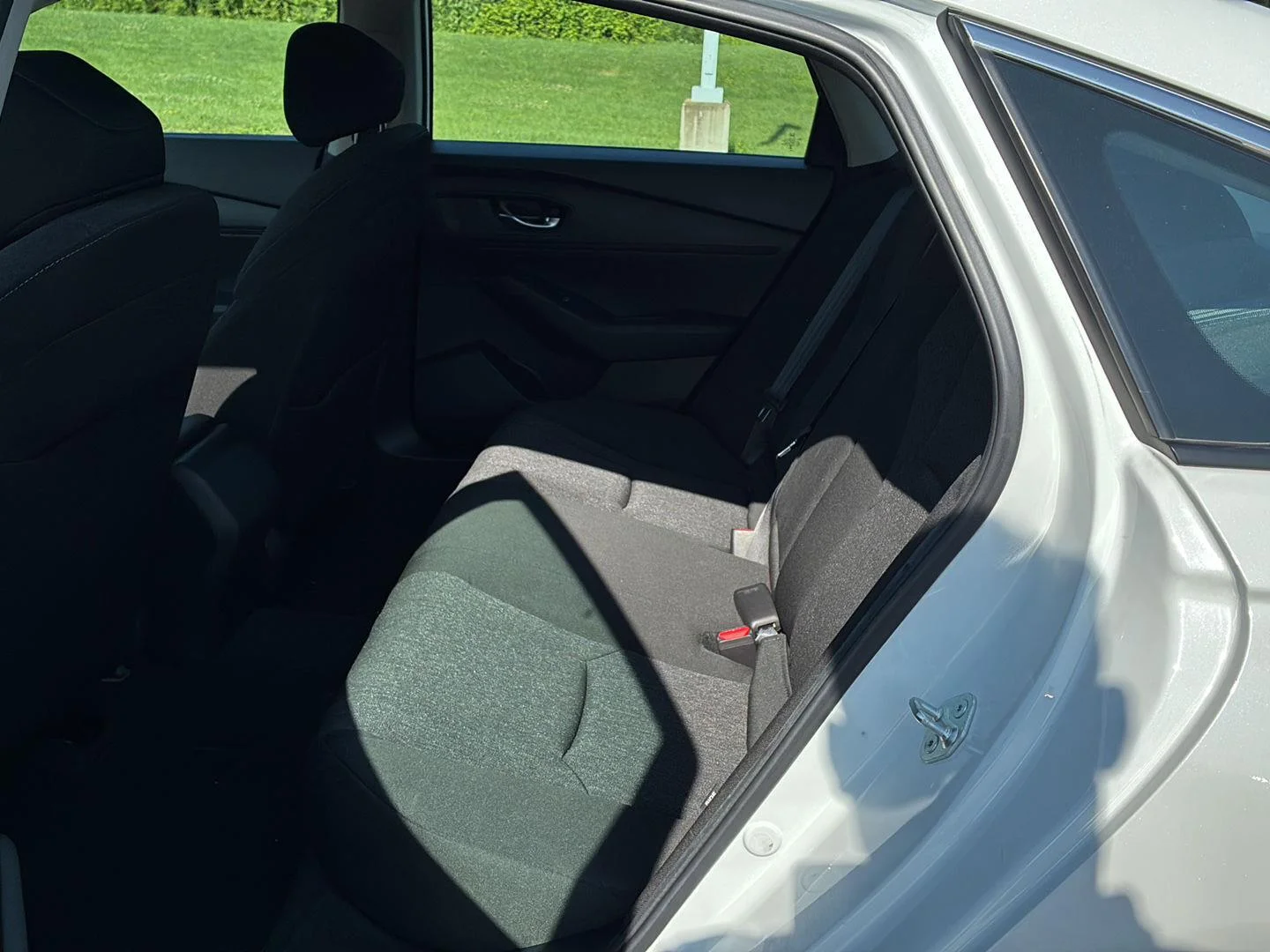 Used 2023 Platinum White Pearl Honda LX image 8