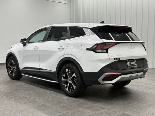 Used 2023 White Kia EX image 4