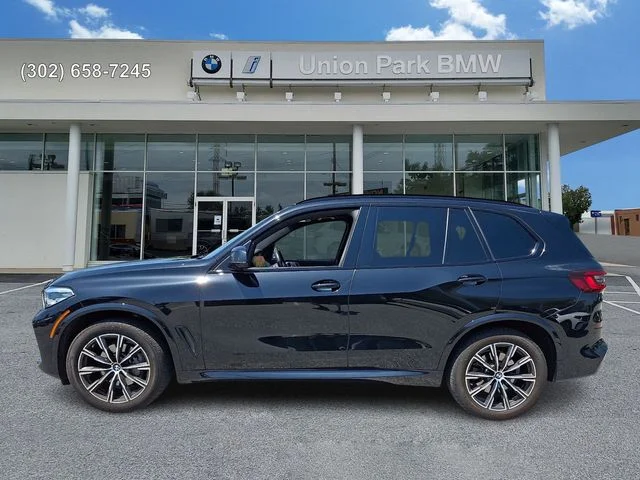 Used 2021 Black Sapphire Metallic BMW xDrive40i image 7