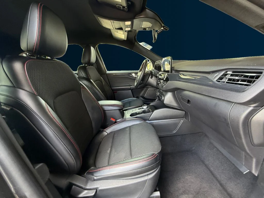 Used 2025 Gray Ford ST-Line image 6