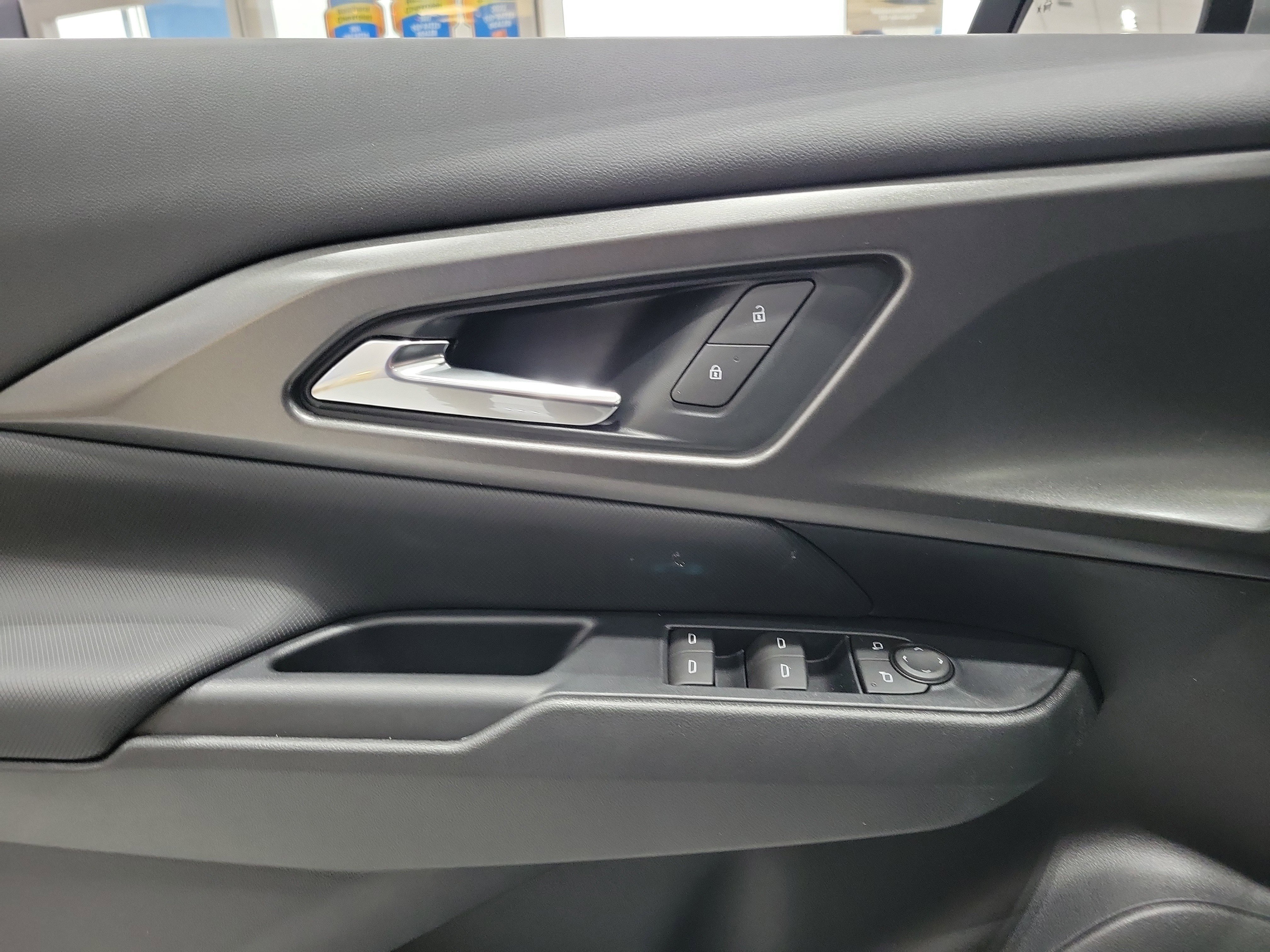 2026 Chevrolet Equinox EV 1LT - Photo 17