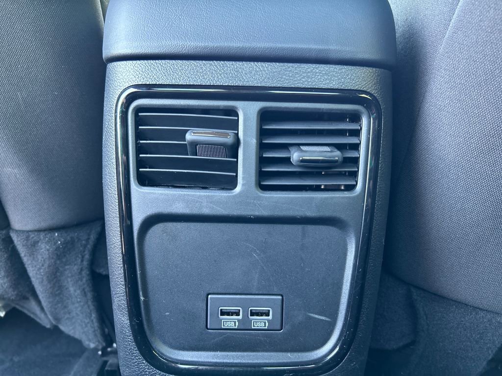 Used 2023 Green Dodge SXT AWD image 23