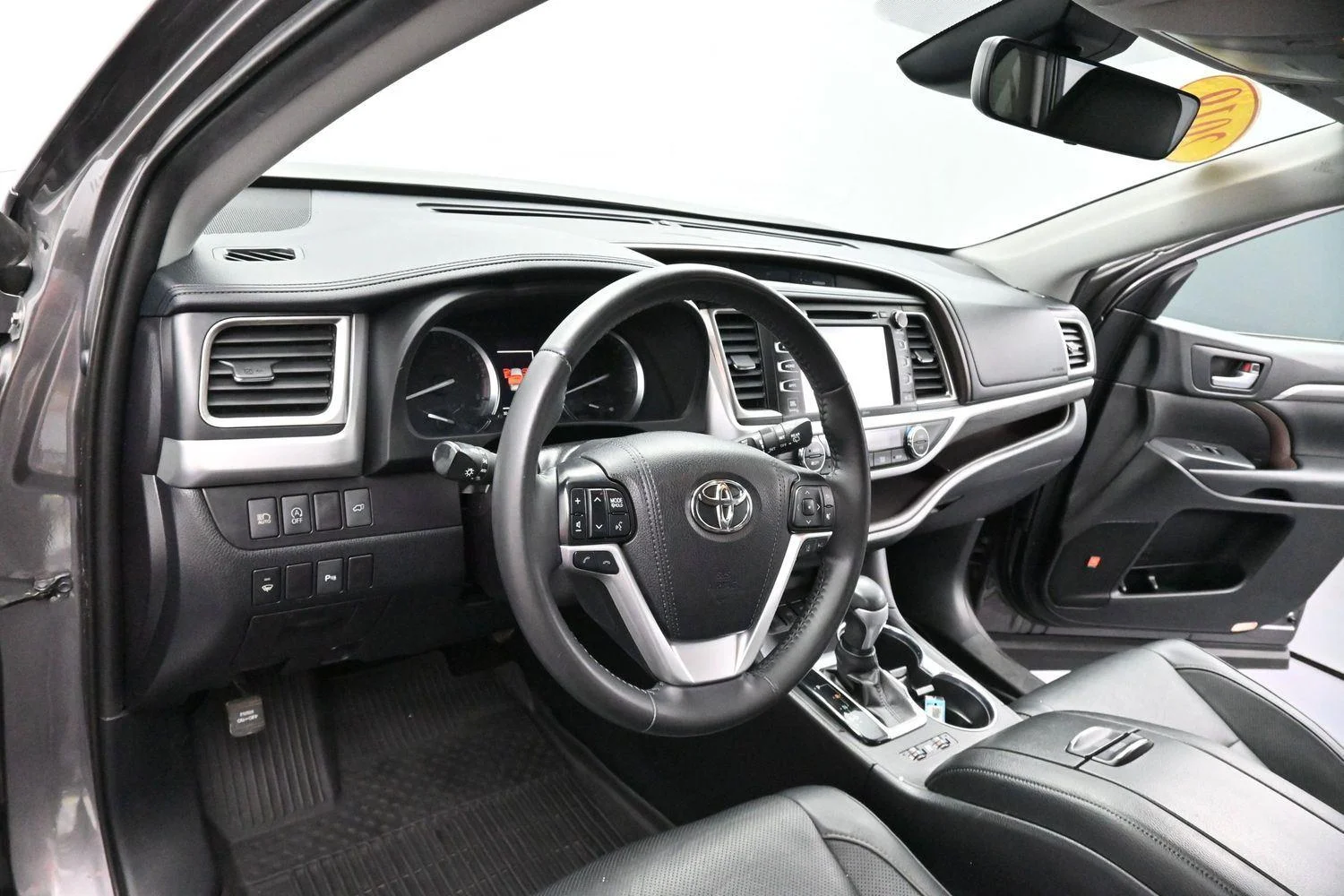 Used 2019 Predawn Gray Mica Toyota Limited image 17
